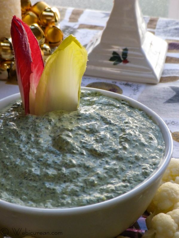Sour Cream Dip Florentine w/Winter Veggie Platter